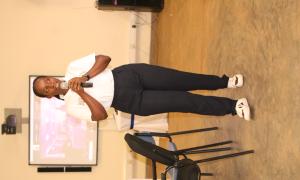 Busitema University student Daphne Nabirye shares her insights on managing monkeys in farms, while responding to a farmer’s concern during the Open Access Week celebrations at the Faculty Of Engineering Library on 20th October 2025.